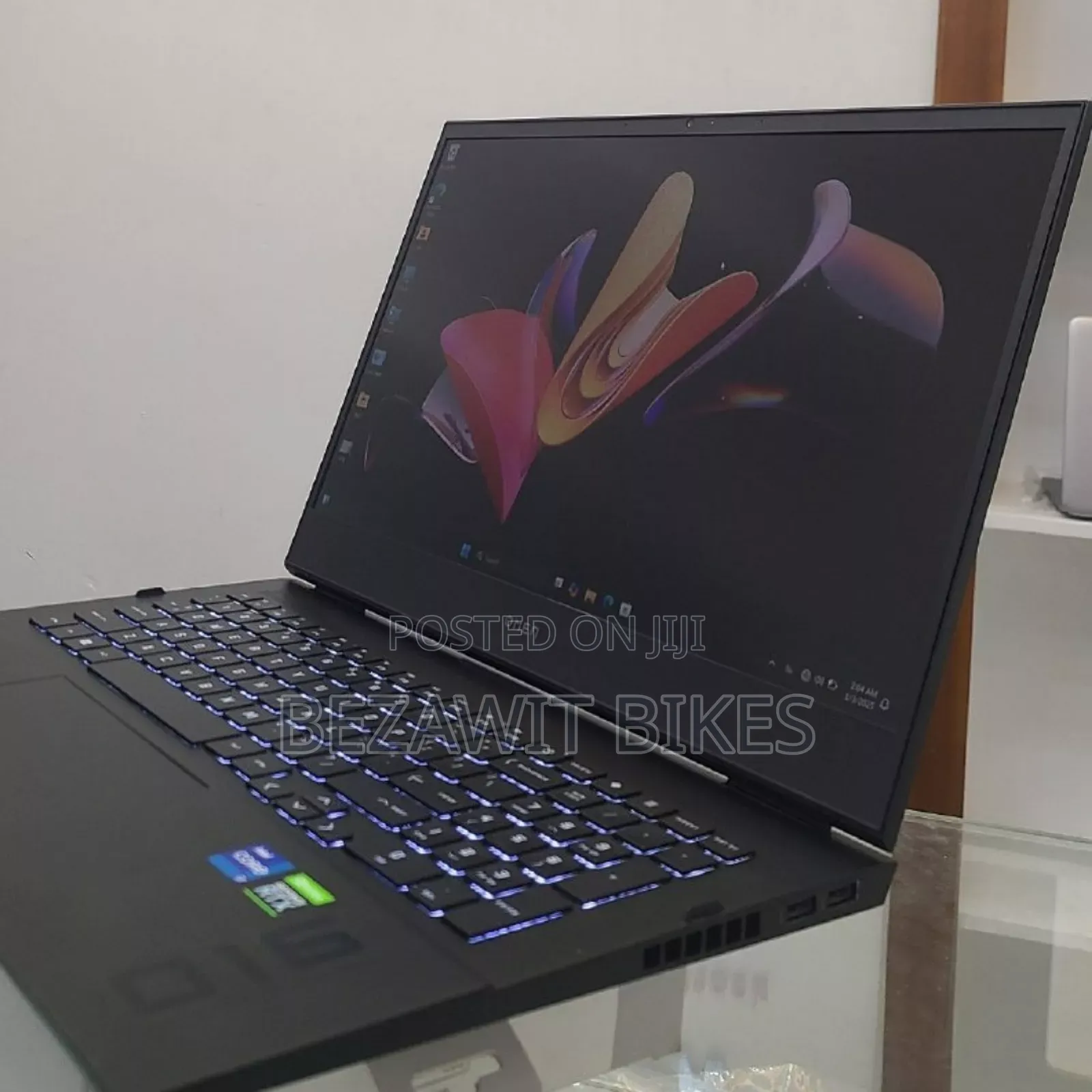 New Laptop HP Omen 16 16GB Intel Core I7 SSD 512GB