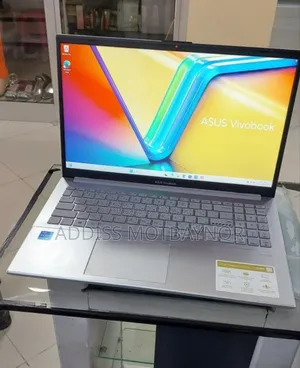 New Laptop Asus VivoBook 15 X505BA 8GB Intel Core I3 SSD 256GB