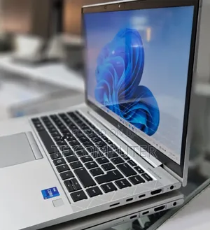Photo - New Laptop HP EliteBook 840 G8 16GB Intel Core I7 SSD 512GB