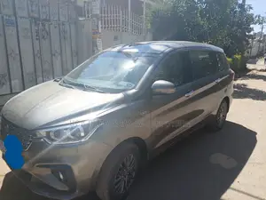New Suzuki Ertiga 2023 Gold