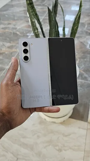 Photo - Samsung Galaxy Z Fold 5 512 GB