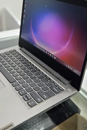 New Laptop Lenovo 8GB Intel Core I5 SSD 256GB