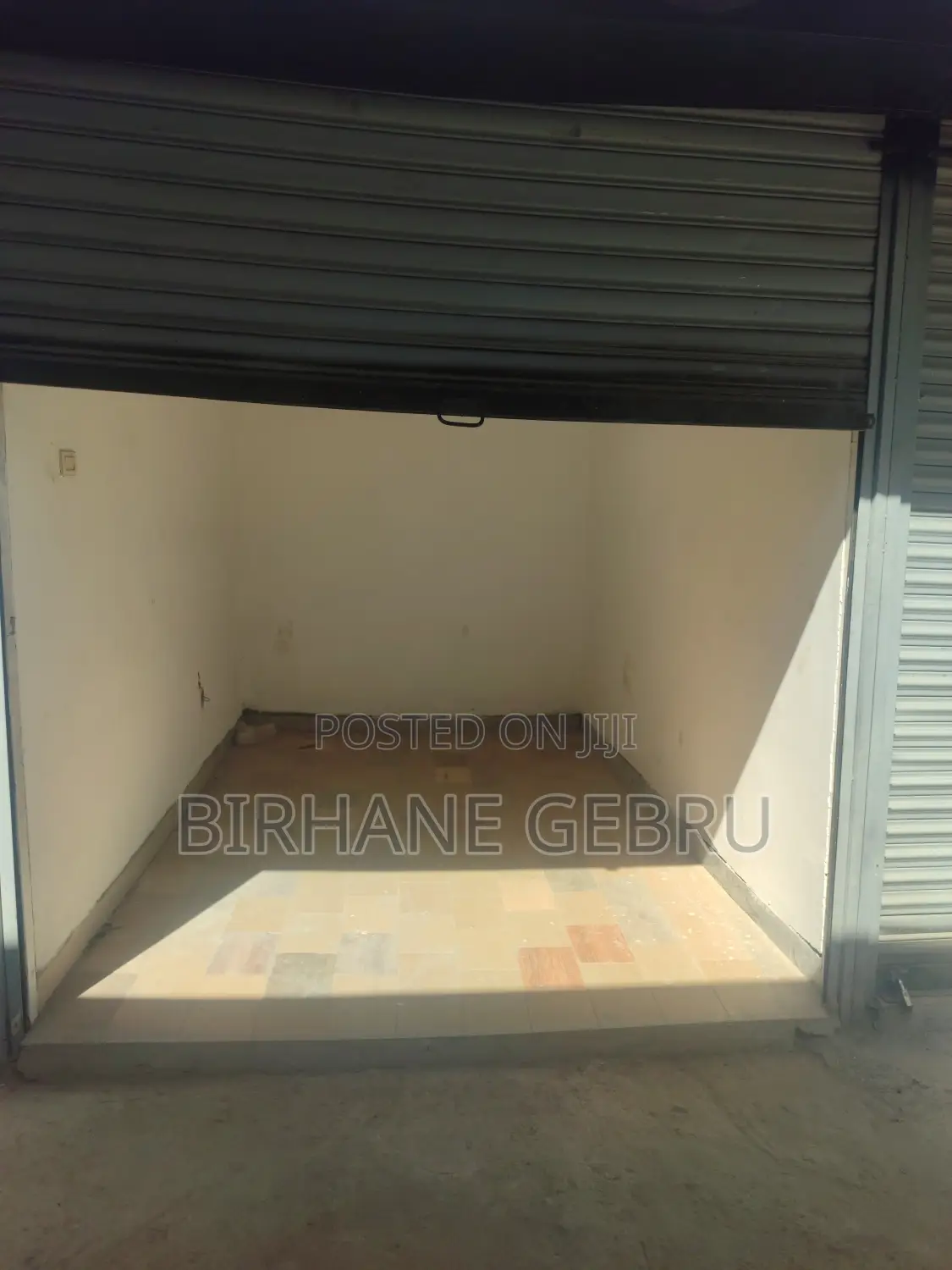 Rent for Mobile,Costometic or Other Business