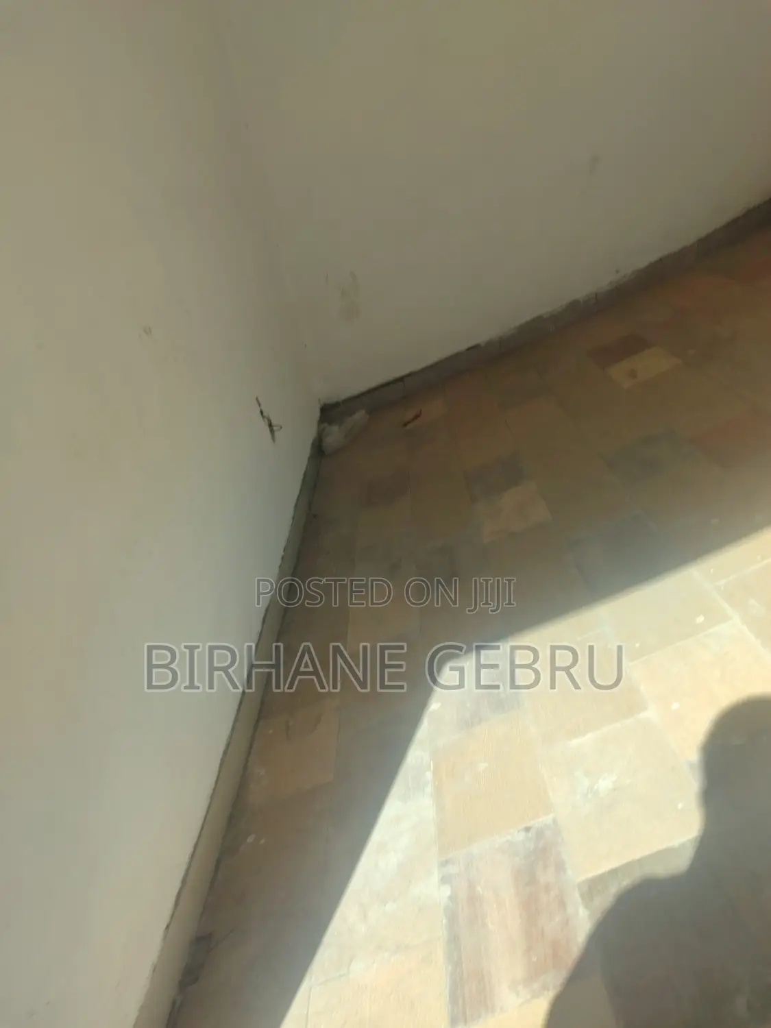 Rent for Mobile,Costometic or Other Business