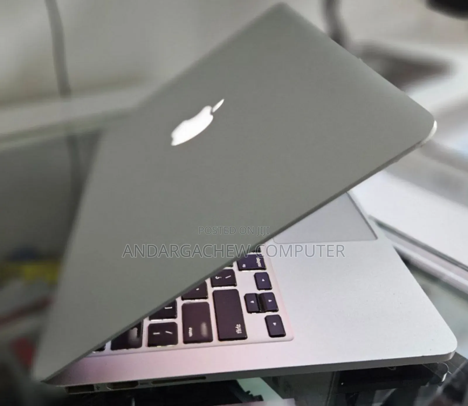 Laptop Apple MacBook Pro 2015 8GB Intel Core I5 SSD 500GB