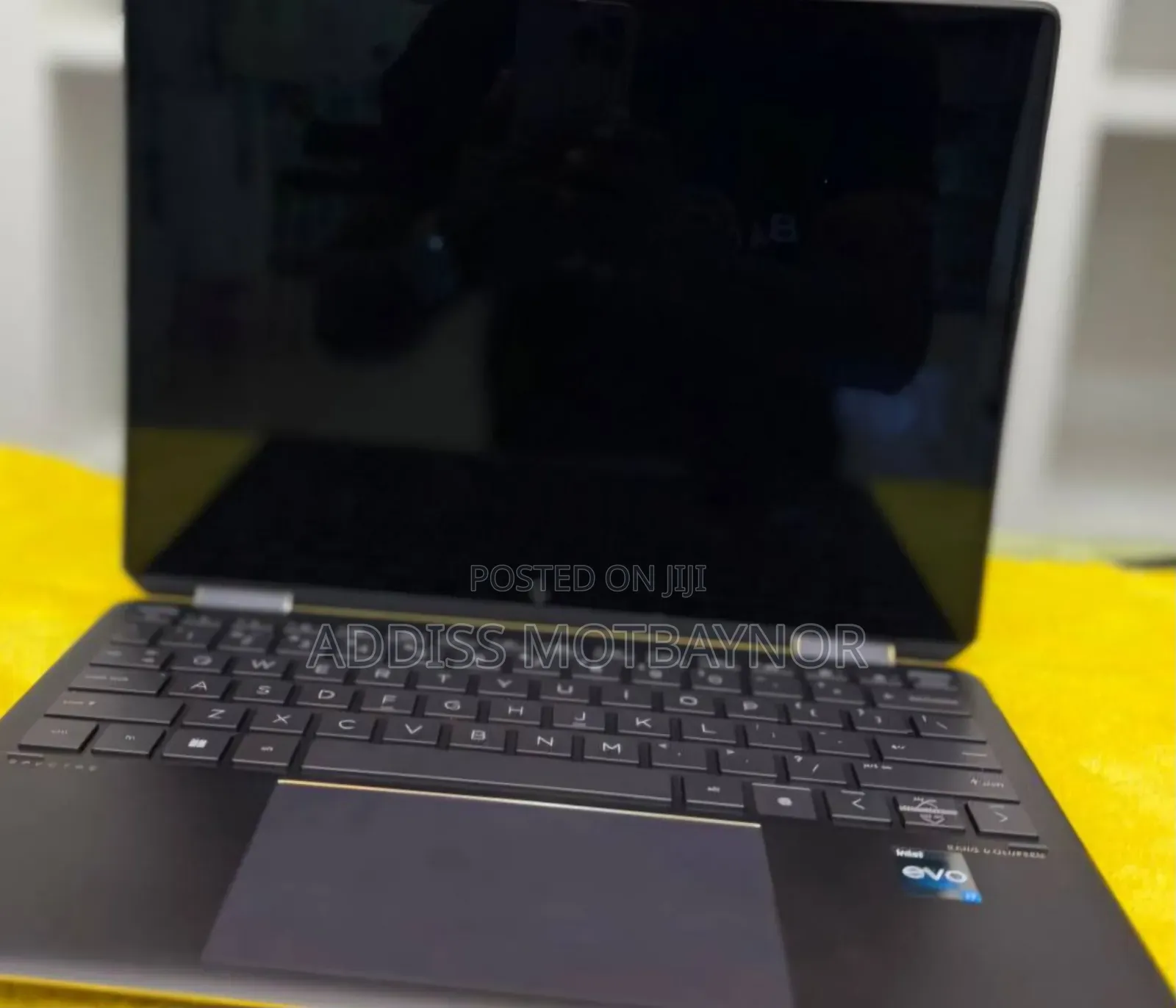 New Laptop HP Spectra 13 16GB Intel Core I7 SSD 1T