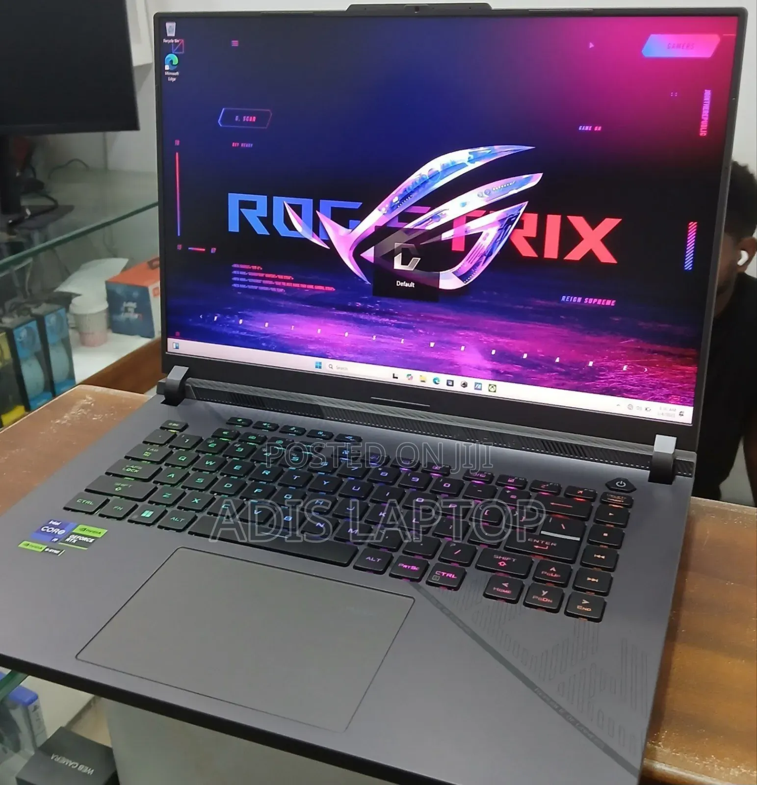 New Laptop Asus ROG Strix G15 32GB Intel Core I9 SSD 1T
