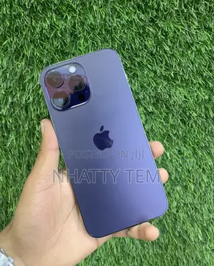 Photo - Apple iPhone 14 Pro Max 128 GB Purple