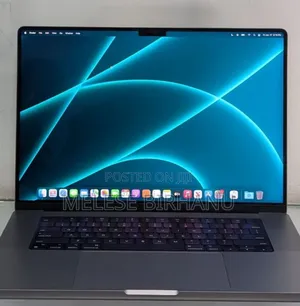 New Laptop Apple MacBook Pro M1 16GB Apple M1 Pro SSD 1T