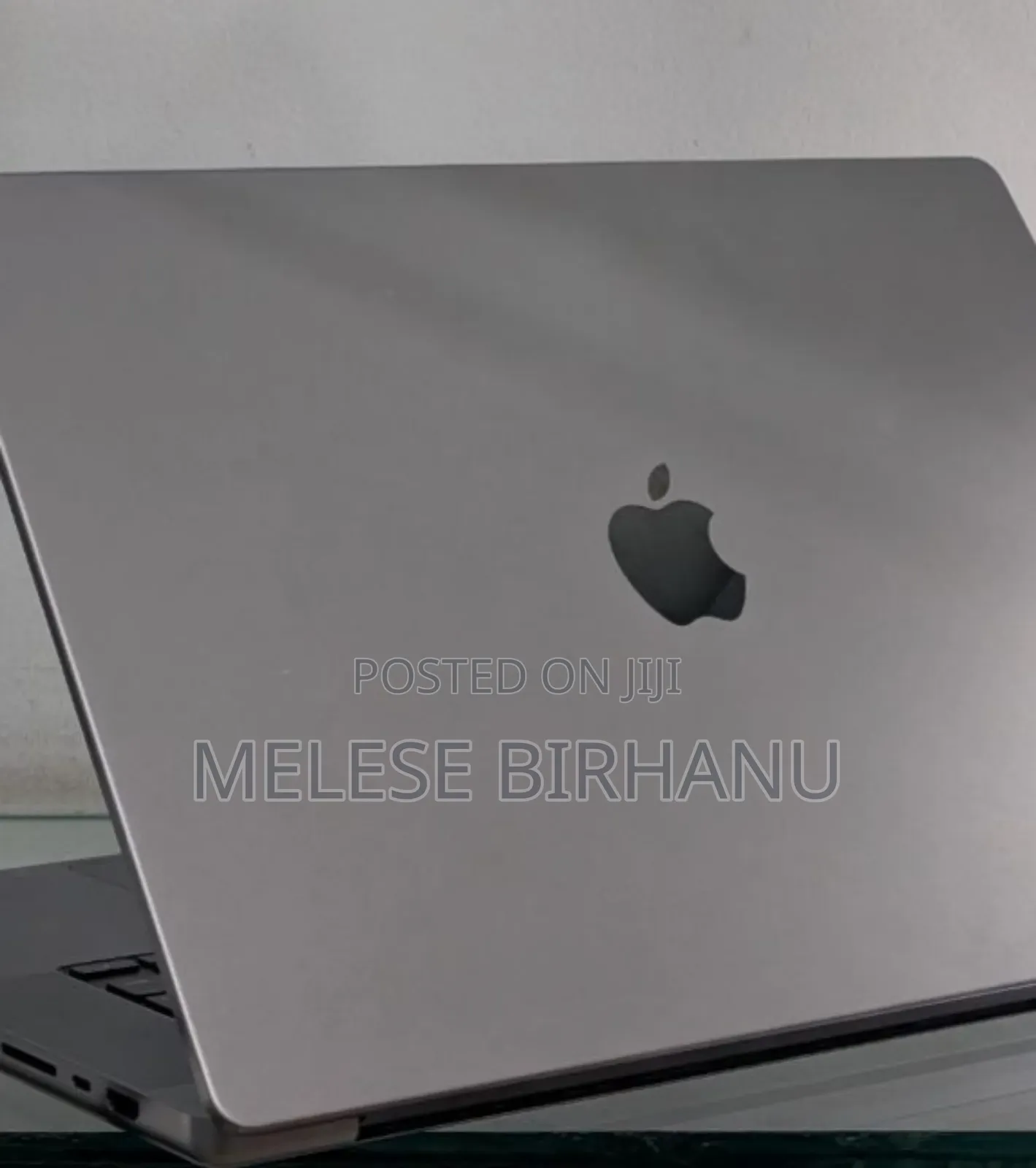 New Laptop Apple MacBook Pro M1 16GB Apple M1 Pro SSD 1T