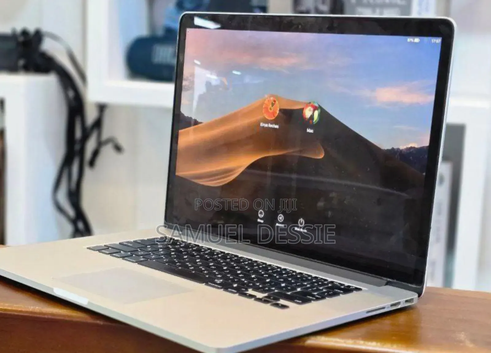 New Laptop Apple MacBook Pro 2015 16GB Intel Core I7 SSD 256GB