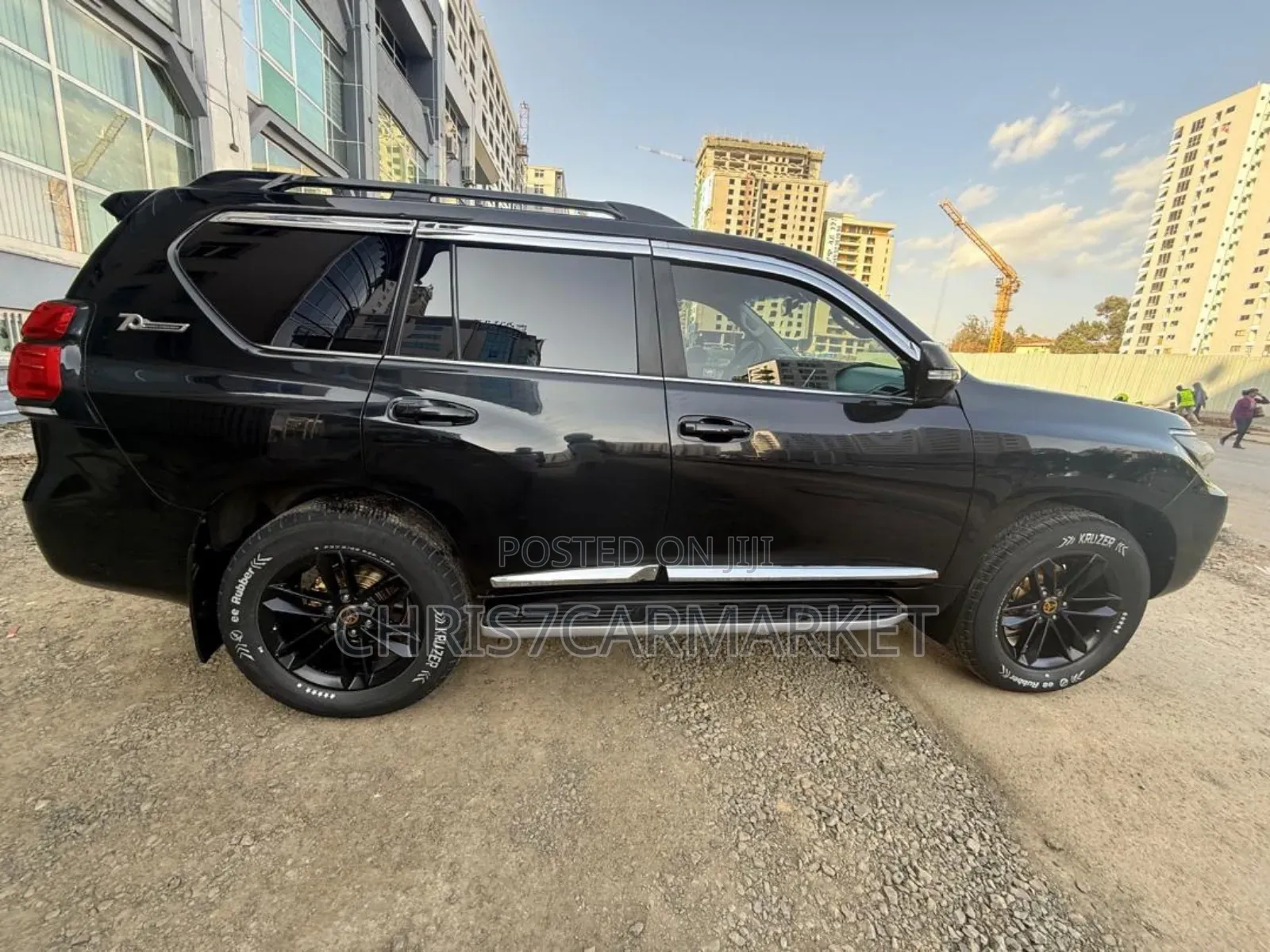 Toyota Land Cruiser Prado 2022 Black