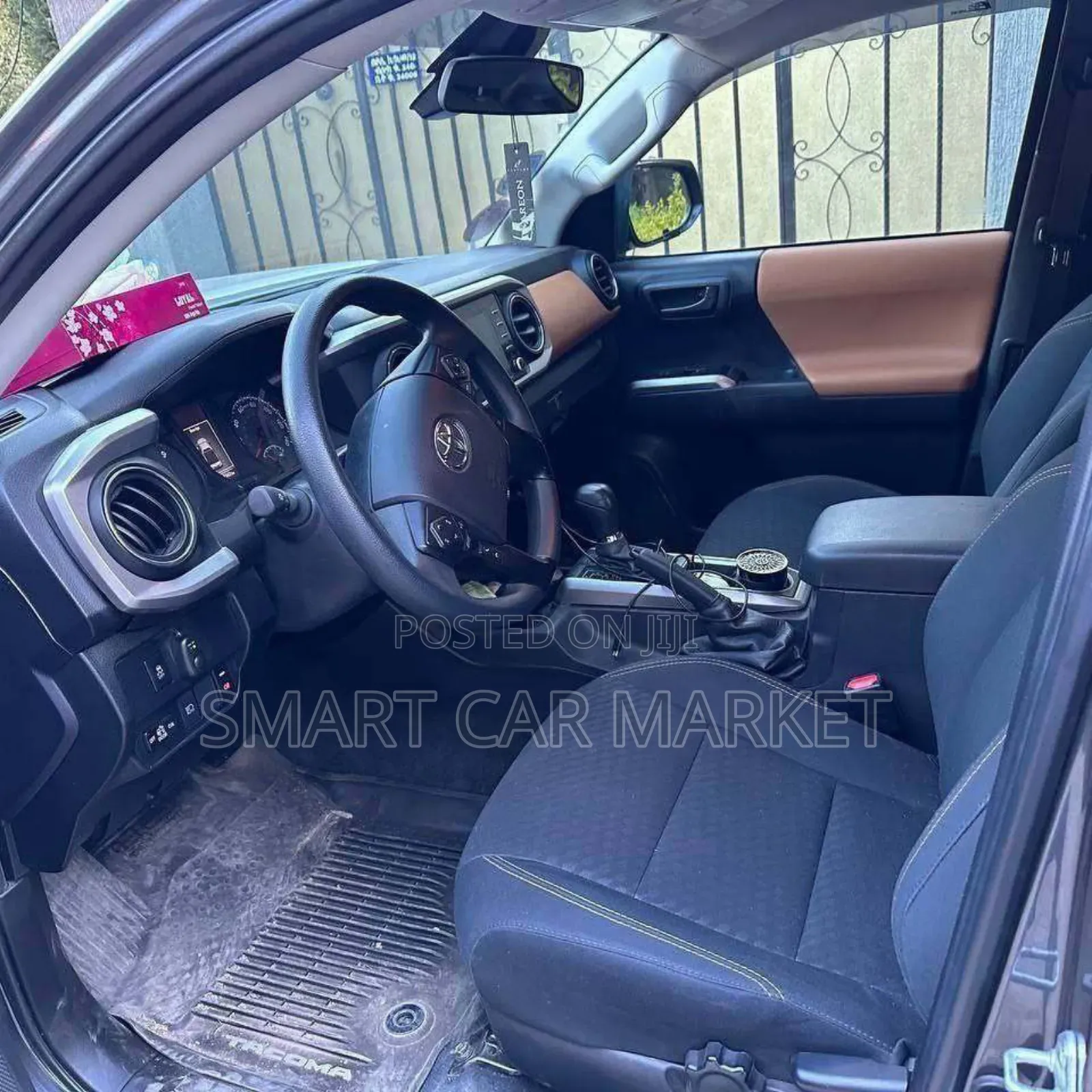 Toyota Tacoma SR5 2022 Gray