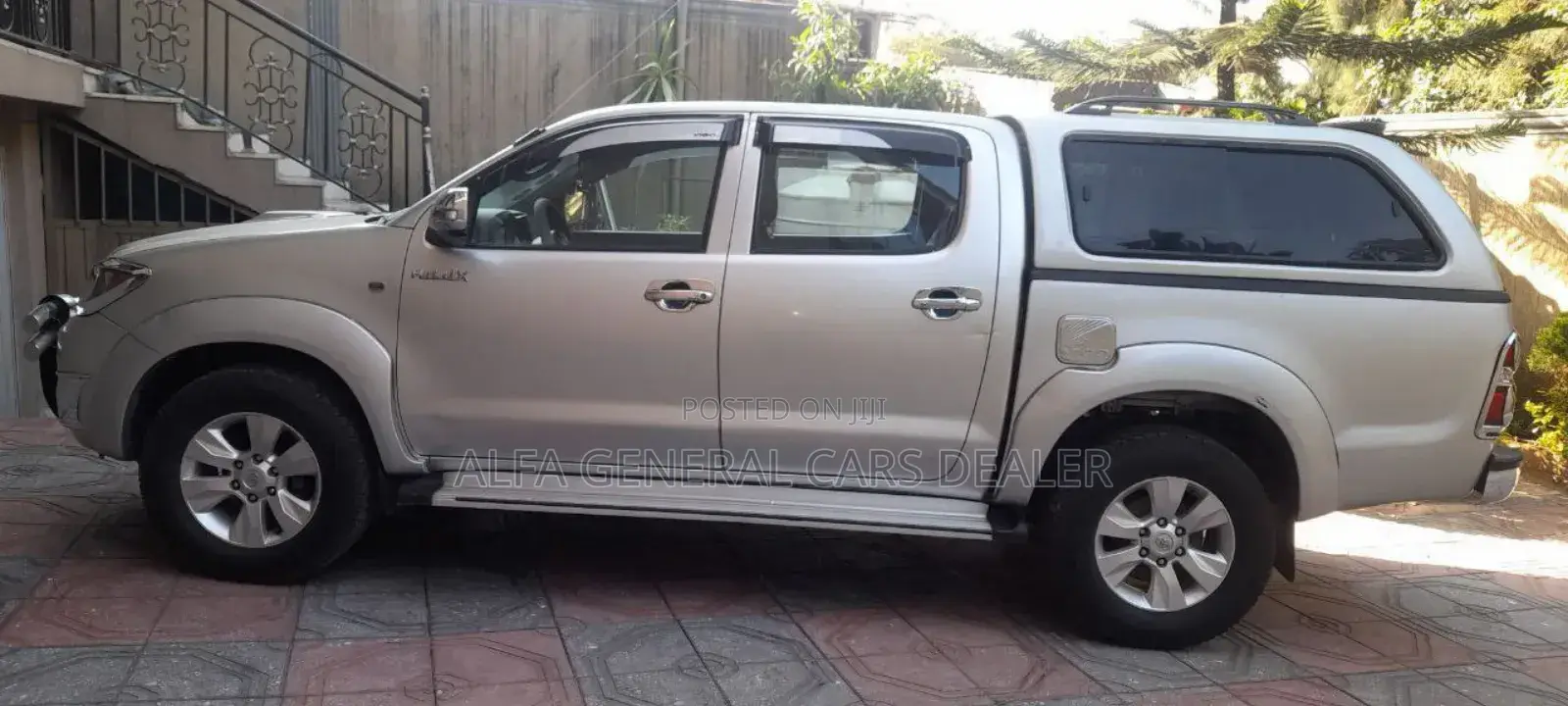 Toyota Hilux 2010 Silver