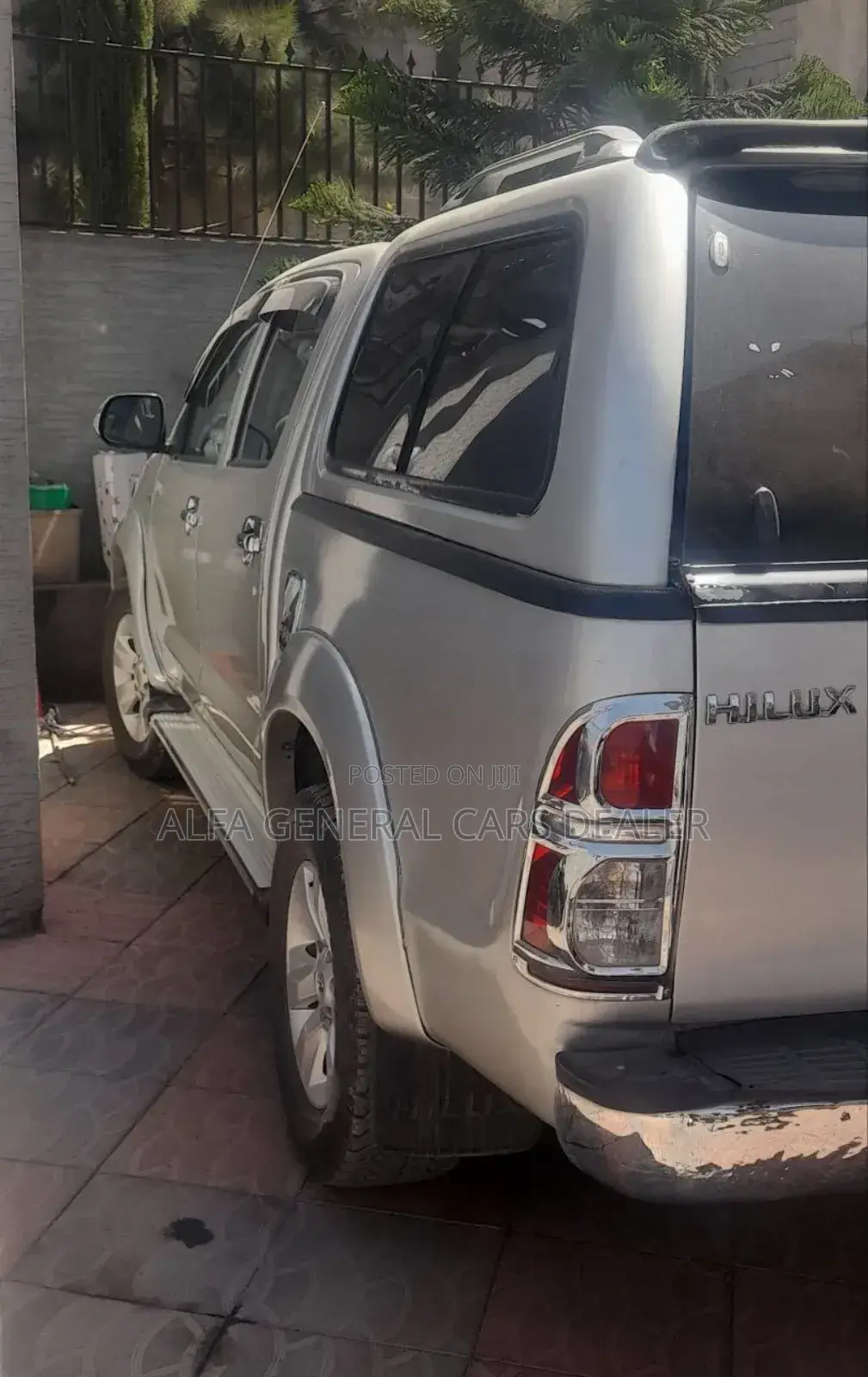 Toyota Hilux 2010 Silver