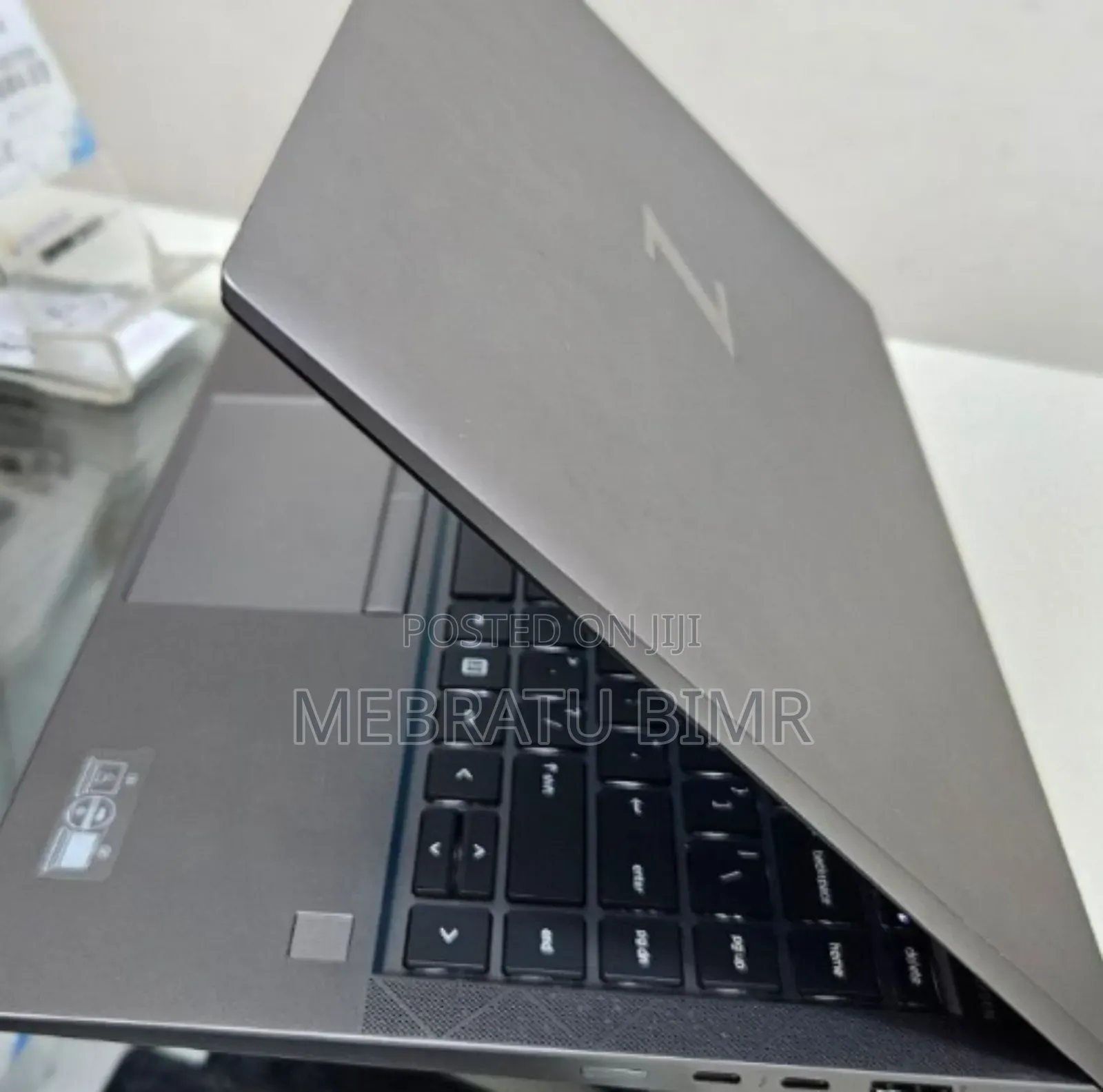 New Laptop HP ZBook Firefly 14 G7 16GB Intel Core I7 SSD 512GB