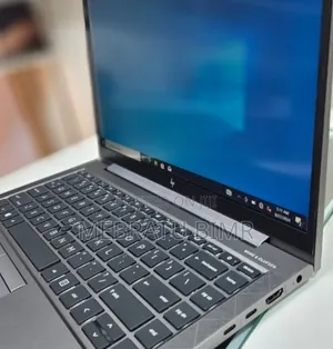 New Laptop HP ZBook Firefly 14 G7 16GB Intel Core I7 SSD 512GB
