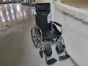 ፖፖ Wheelchair Typicaly Constructed With Steel/Aluminum Frame