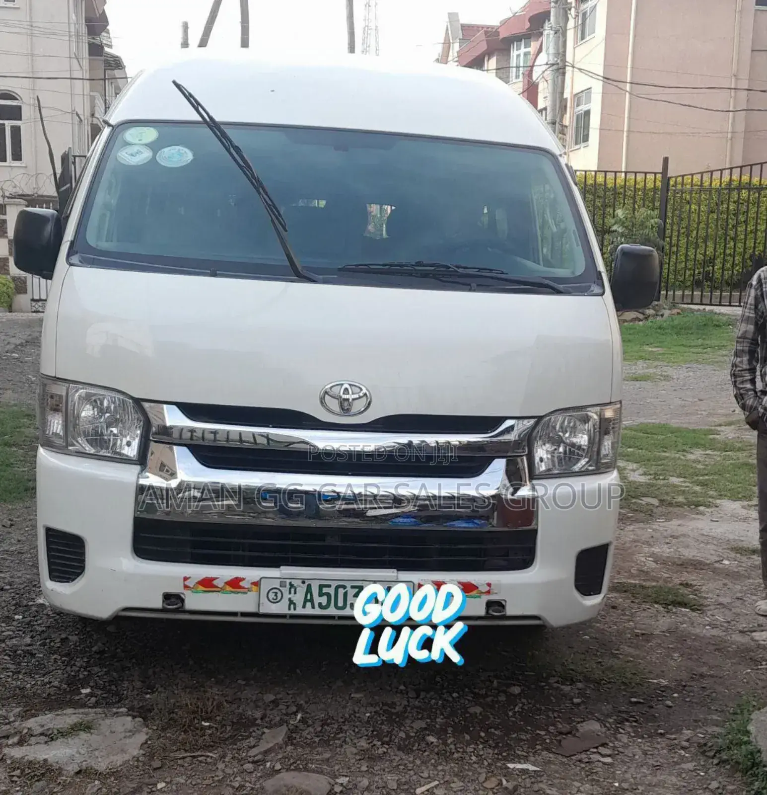 Toyota HiAce 2017 White