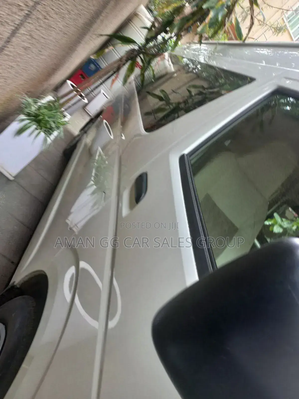 Toyota HiAce 2017 White