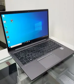 New Laptop HP ZBook Firefly 14 G7 16GB Intel Core I7 SSD 512GB