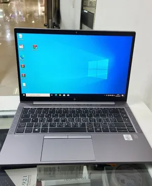 New Laptop HP ZBook Firefly 14 G7 16GB Intel Core I7 SSD 512GB