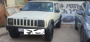 Photo - Jeep Cherokee 2001 White