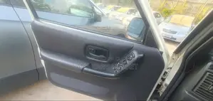 Jeep Cherokee 2001 White