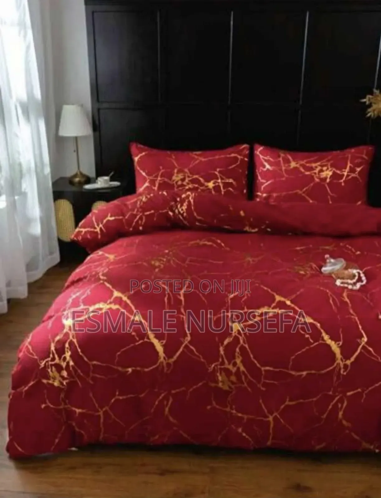 Bed Comfort Red Colour