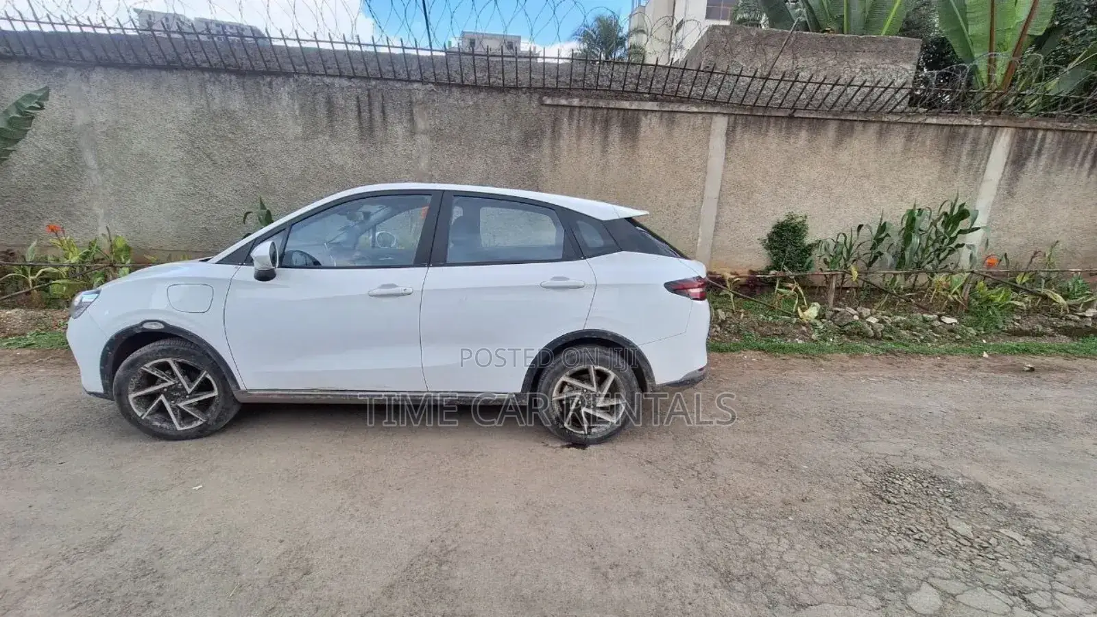 Urgent Rental Neta EV