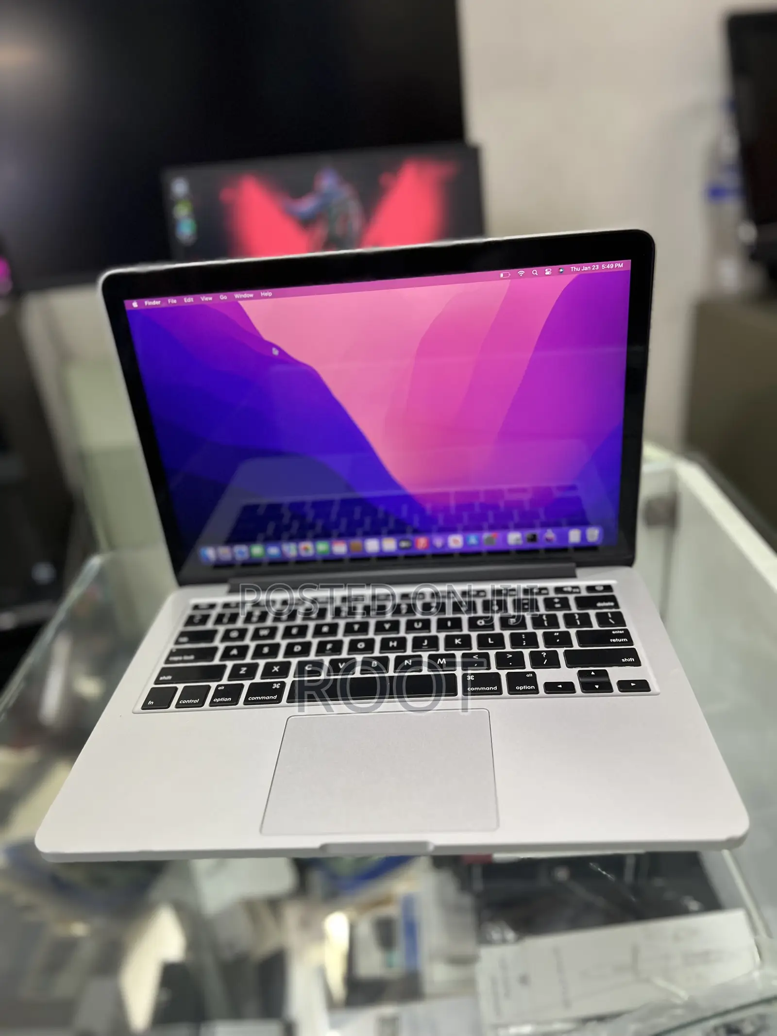 Laptop Apple MacBook Pro 2015 8GB Intel Core I5 SSD 512GB