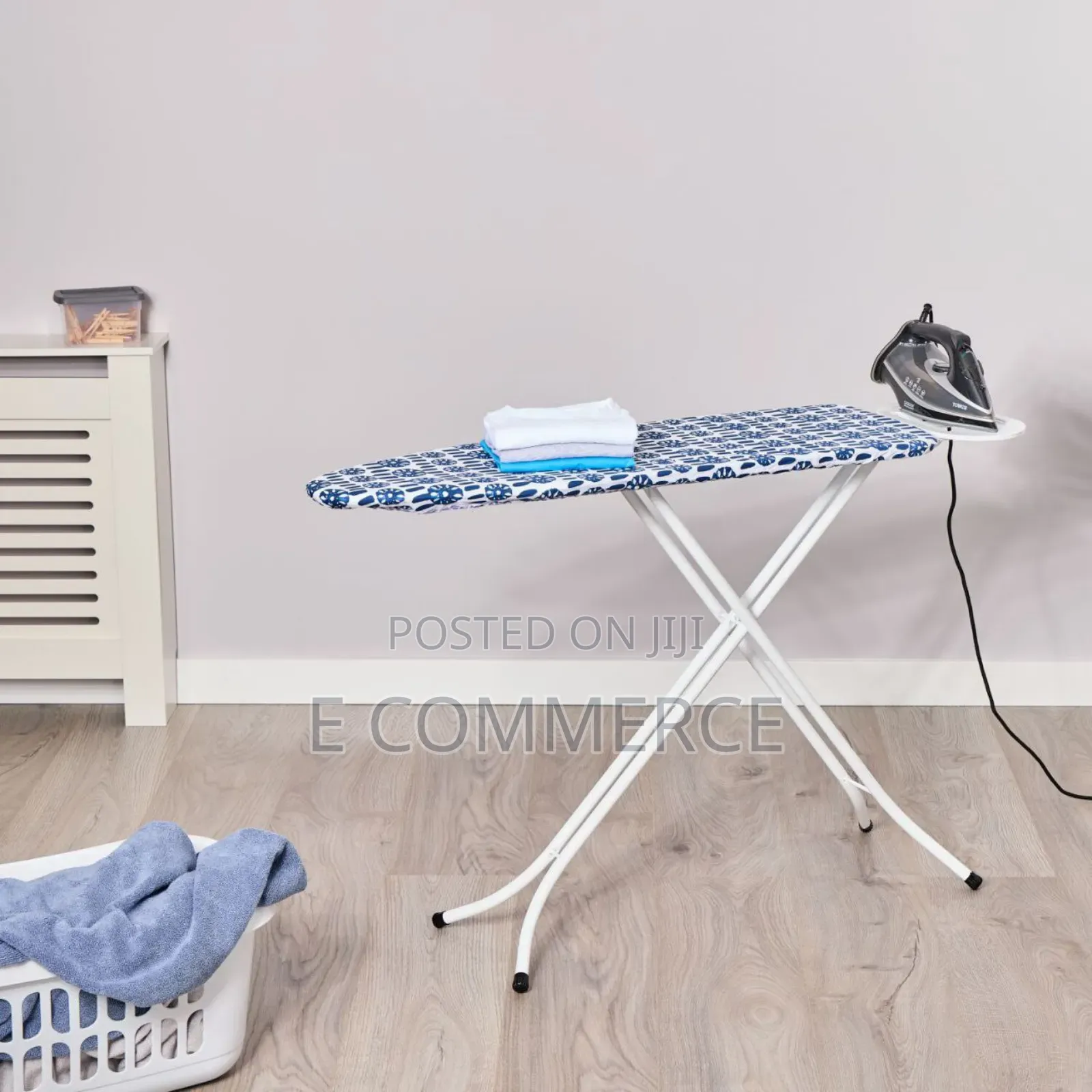 ዘመናዊ የልብስ መተኮሻ ቴብል(Iron Board