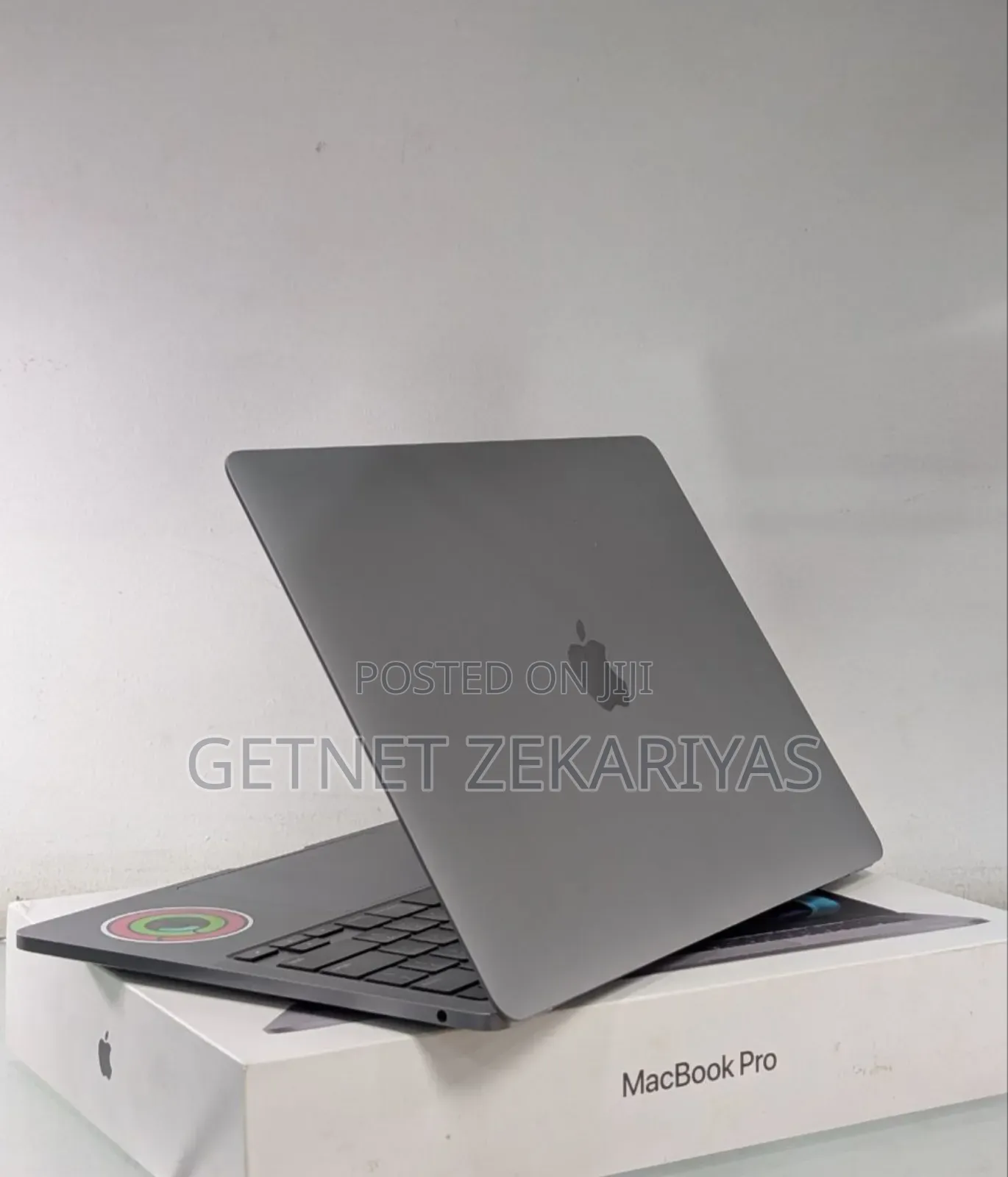 New Laptop Apple MacBook Pro M1 8GB Apple M1 Pro SSD 512GB