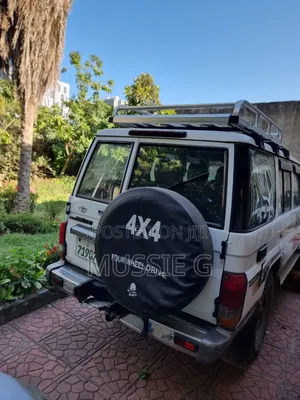 Toyota Land Cruiser 4.0 V6 STD 2010 White