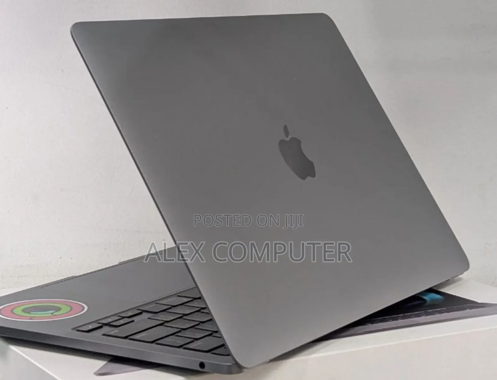 New Laptop Apple MacBook Pro 2020 M1 8GB Apple M1 SSD 512GB