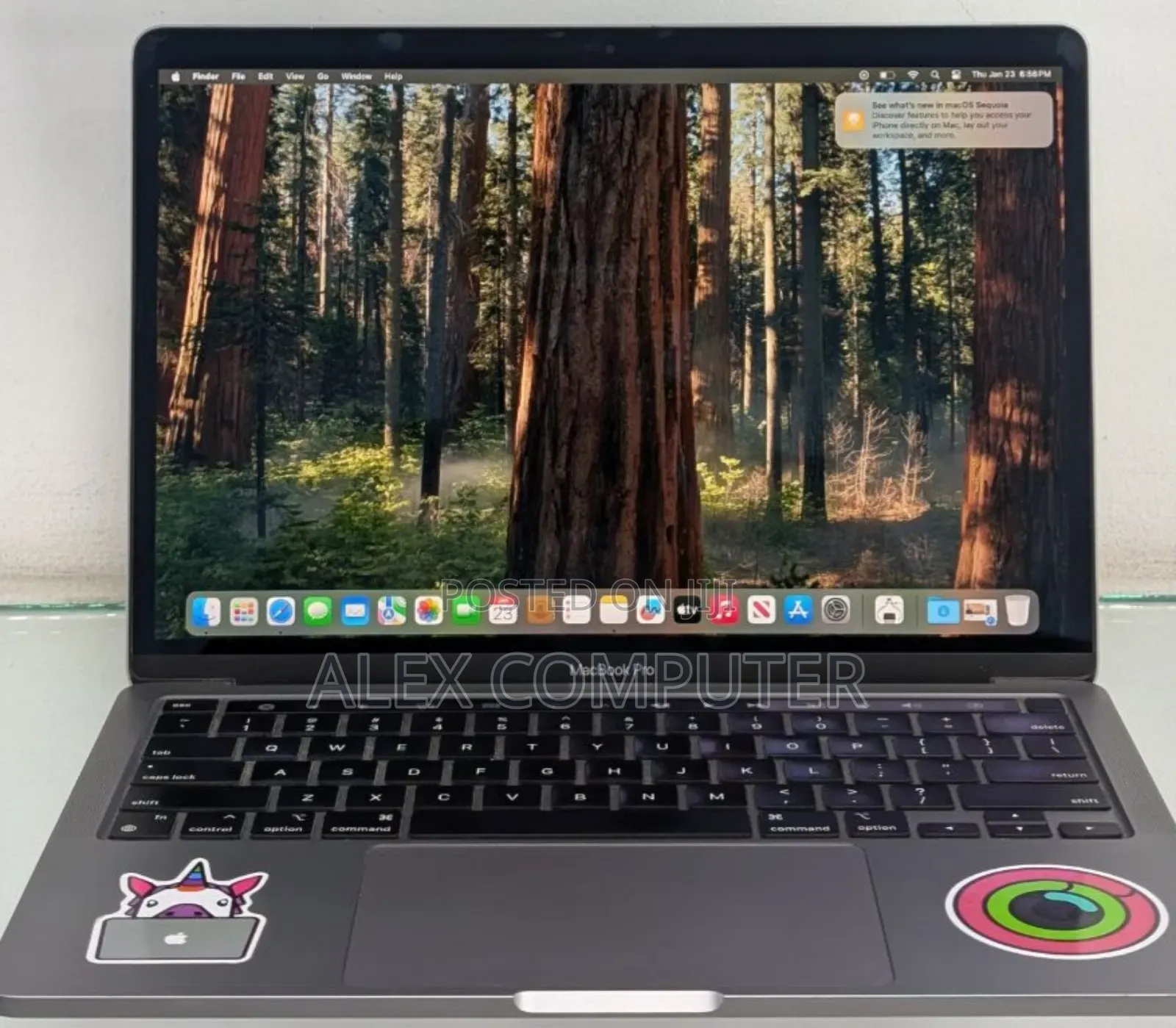 New Laptop Apple MacBook Pro 2020 M1 8GB Apple M1 SSD 512GB