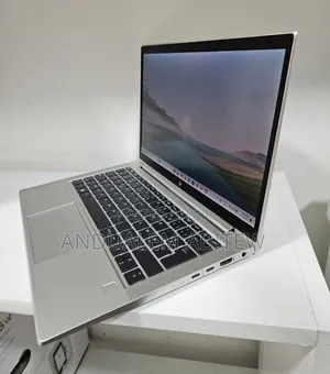 New Laptop HP EliteBook 840 G8 16GB AMD Ryzen 5 SSD 512GB