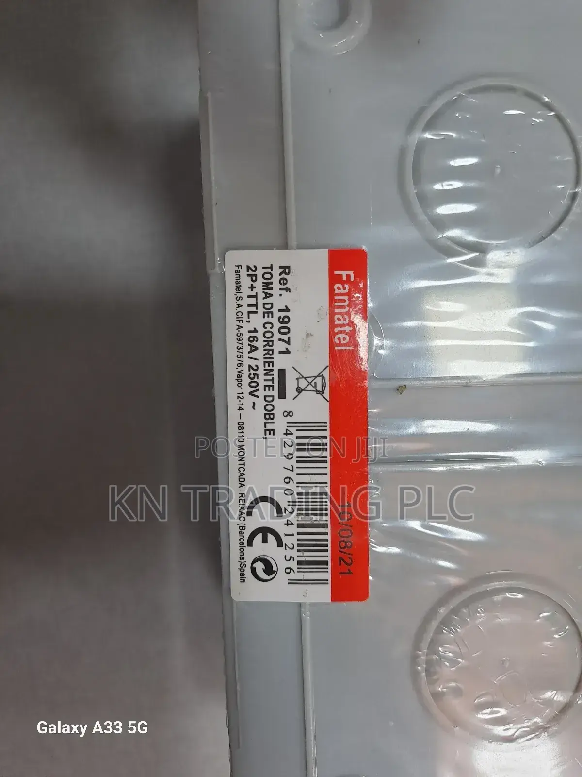 Double Surface Water Proof Socket