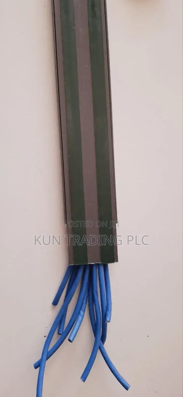 Floor Truncking 70x20mm