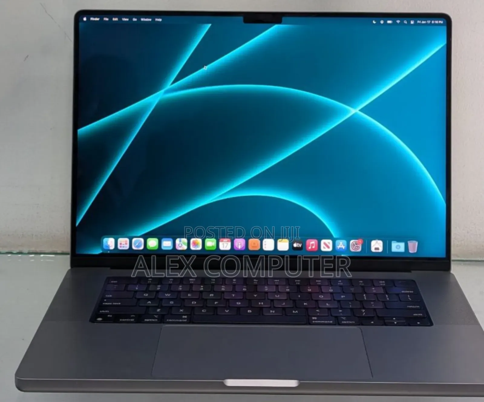 New Laptop Apple MacBook Pro M1 16GB Apple M1 Pro SSD 1T