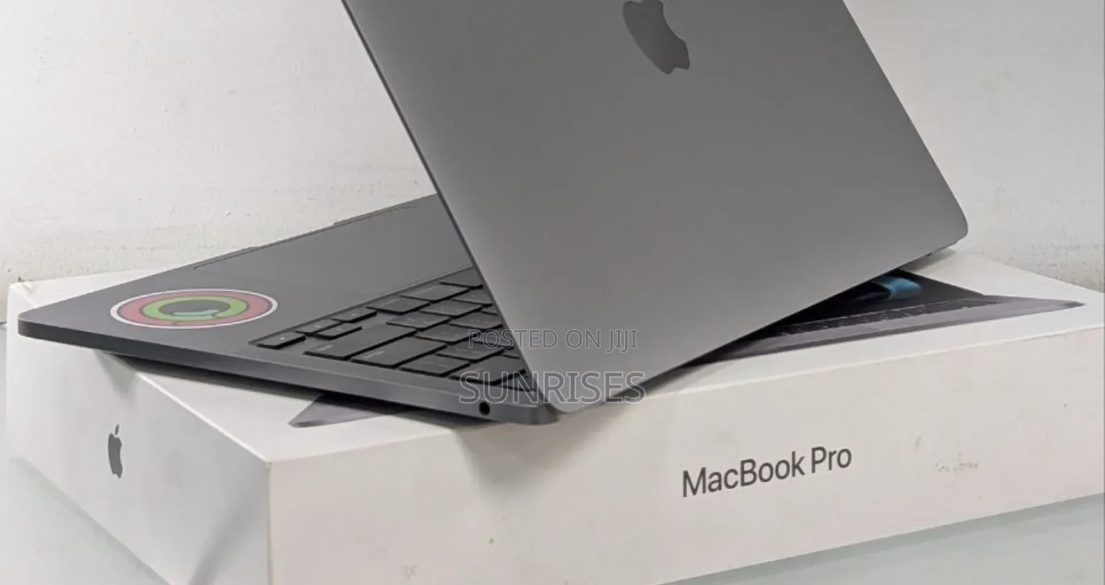 New Laptop Apple MacBook Pro M1 8GB Apple M1 SSD 512GB