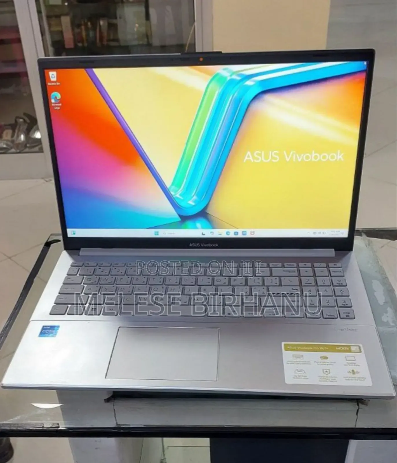 New Laptop Asus VivoBook 15 X505BA 8GB Intel Core I3 SSD 256GB