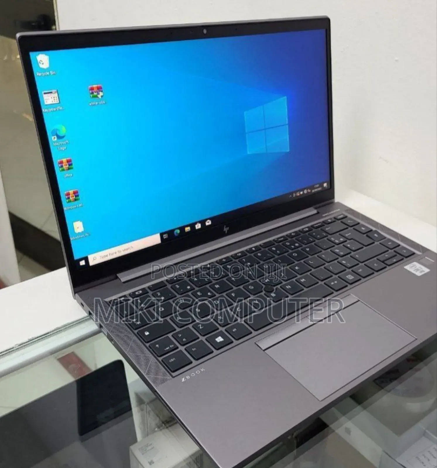 New Laptop HP ZBook Firefly 14 G7 16GB Intel Core I7 SSD 512GB