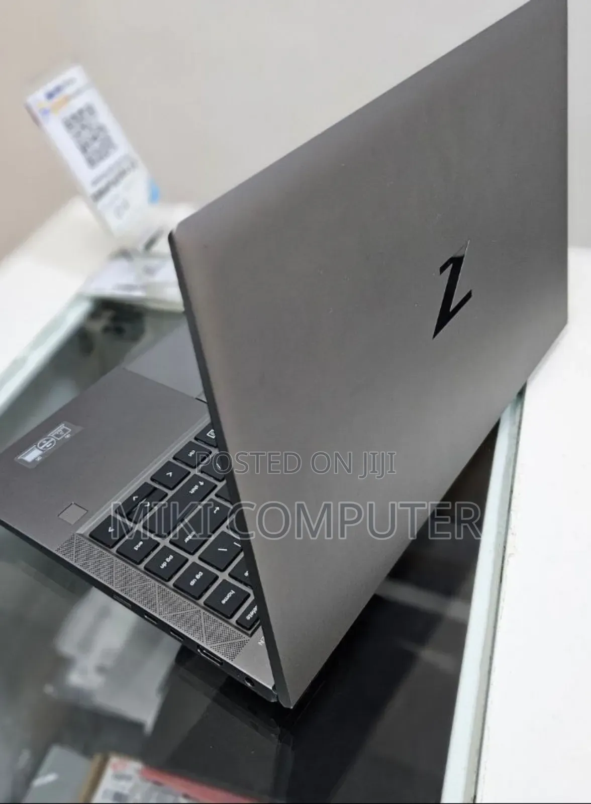 New Laptop HP ZBook Firefly 14 G7 16GB Intel Core I7 SSD 512GB