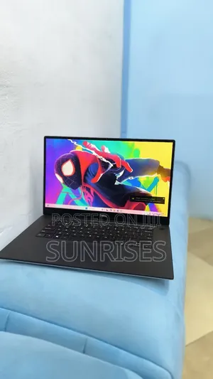 Photo - New Laptop Dell XPS 15 16GB Intel Core I9 SSD 512GB