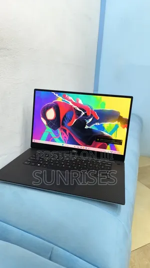 New Laptop Dell XPS 15 16GB Intel Core I9 SSD 512GB
