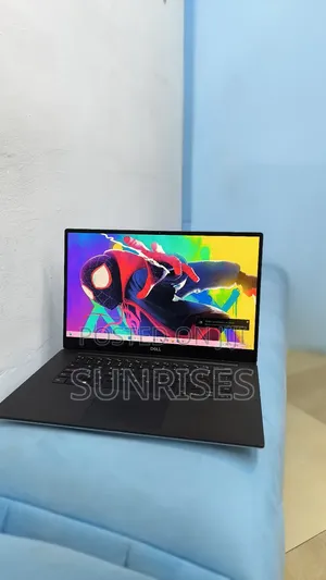 New Laptop Dell XPS 15 16GB Intel Core I9 SSD 512GB