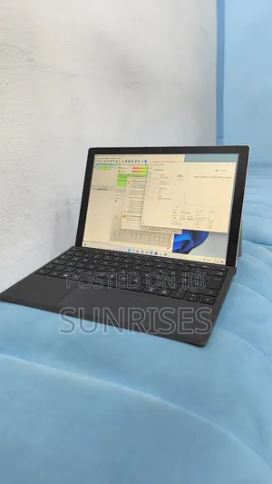 Photo - New Laptop Microsoft Surface Pro 7 8GB Intel Core I5 SSD 256GB