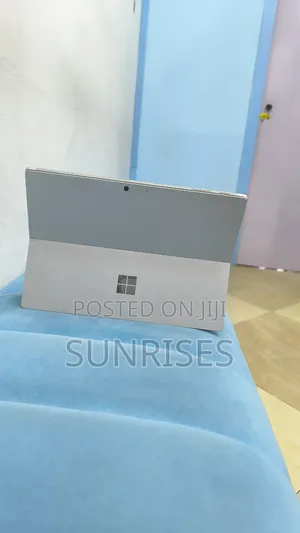 New Laptop Microsoft Surface Pro 7 8GB Intel Core I5 SSD 256GB