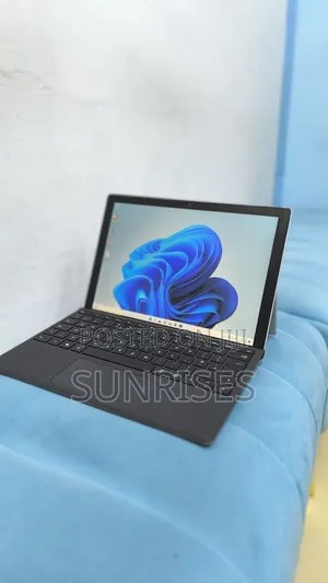 New Laptop Microsoft Surface Pro 7 8GB Intel Core I5 SSD 256GB